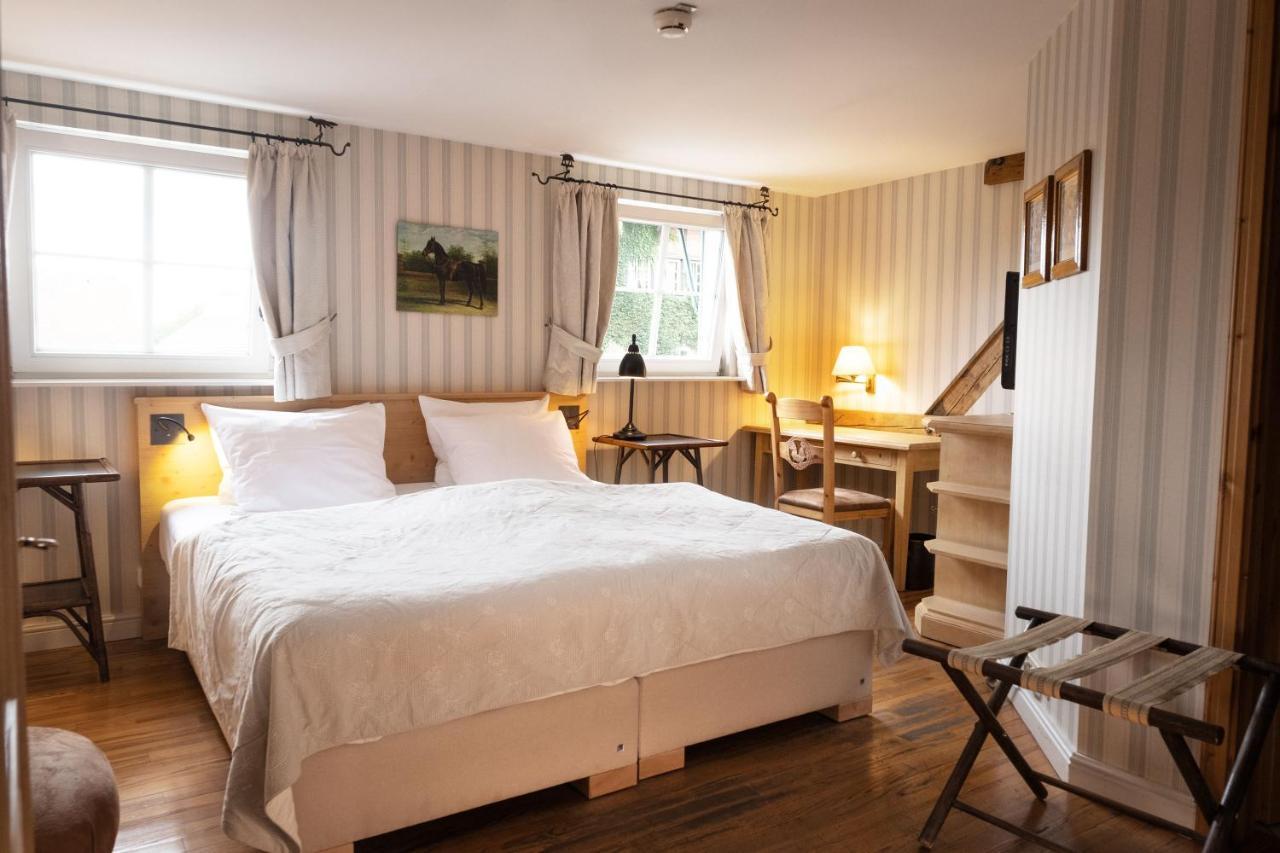 Der Linslerhof - Hotel, Restaurant, Events & Natur Überherrn エクステリア 写真