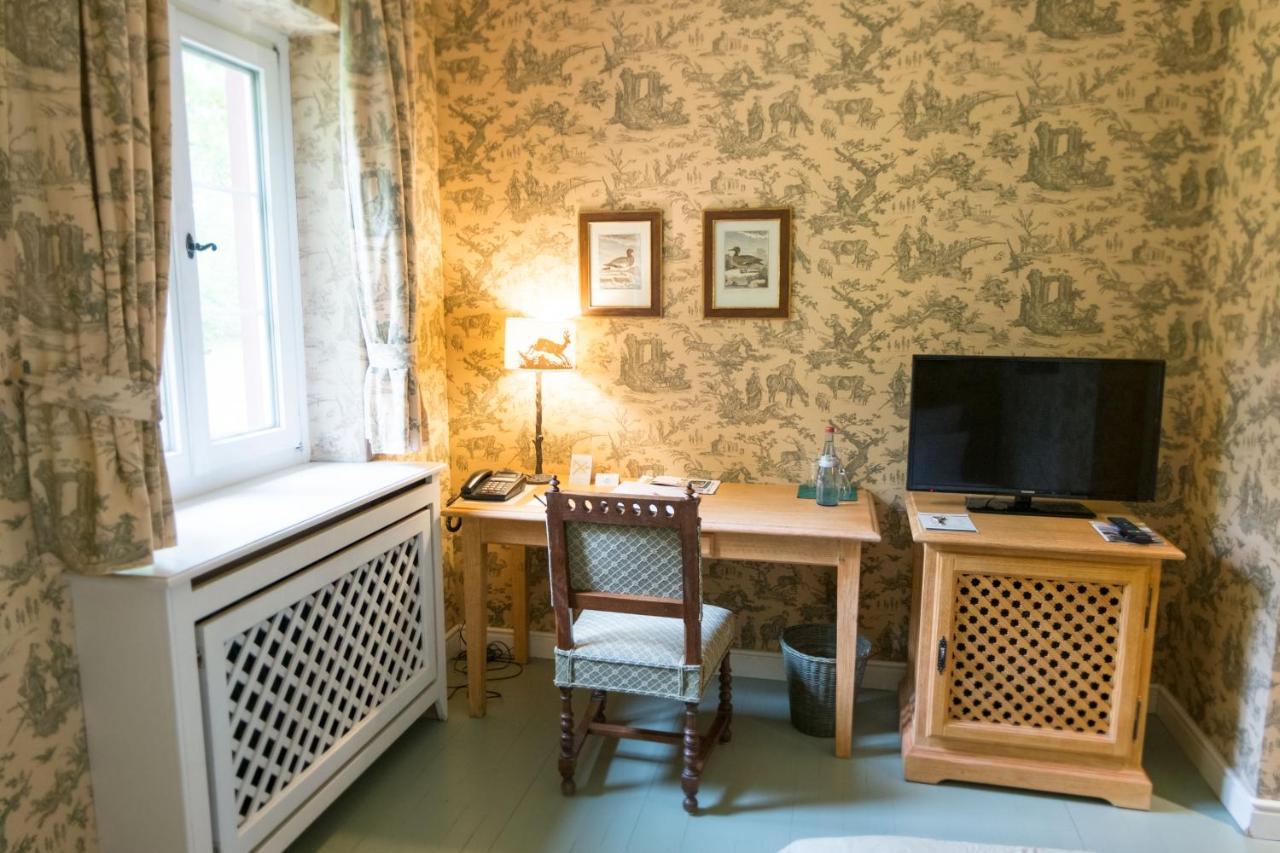 Der Linslerhof - Hotel, Restaurant, Events & Natur Überherrn エクステリア 写真