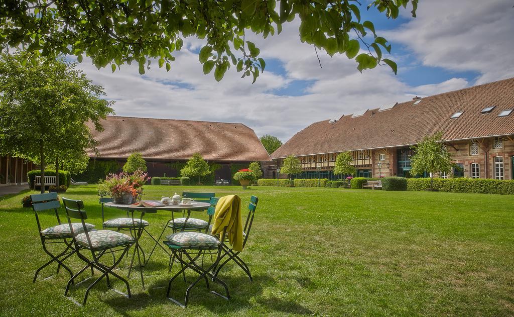Der Linslerhof - Hotel, Restaurant, Events & Natur Überherrn エクステリア 写真